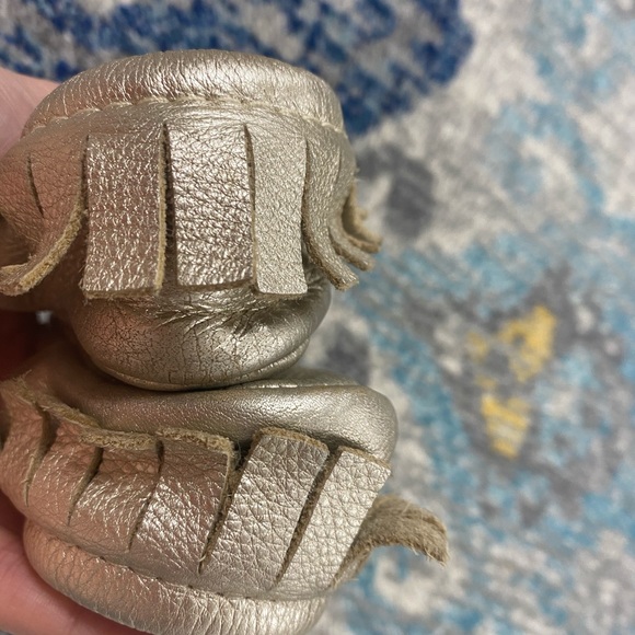 Freshly Picked Platinum Mocc. - Picture 4 of 4